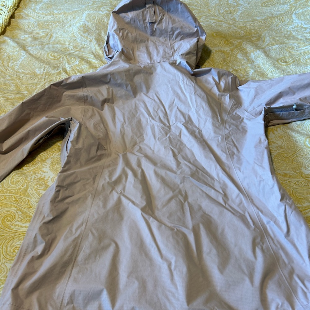 Eddie Bauer rain jacket - Picture 7 of 7